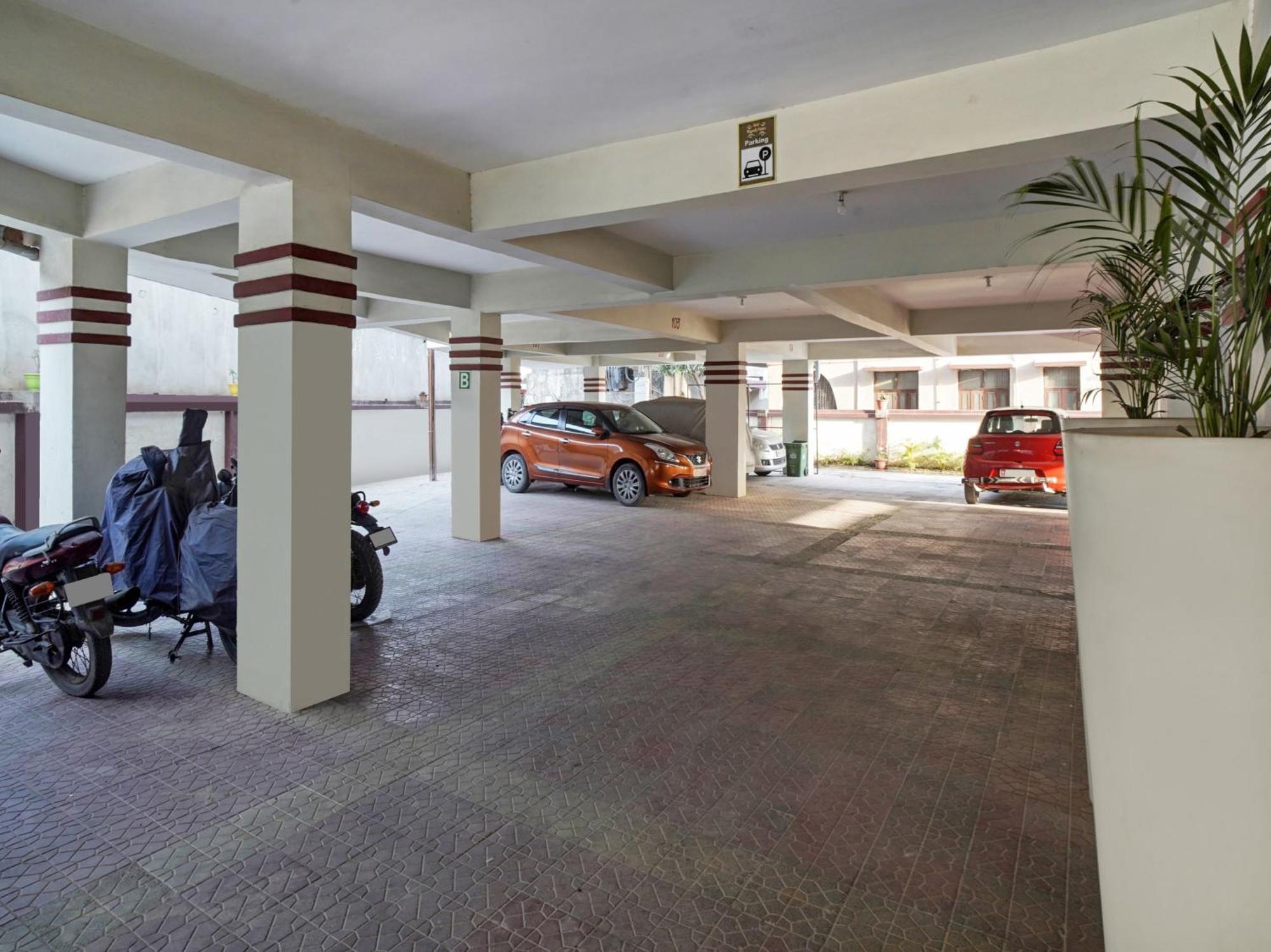 Collection O 47006 Hotel Magadh Palace Danapur Esterno foto